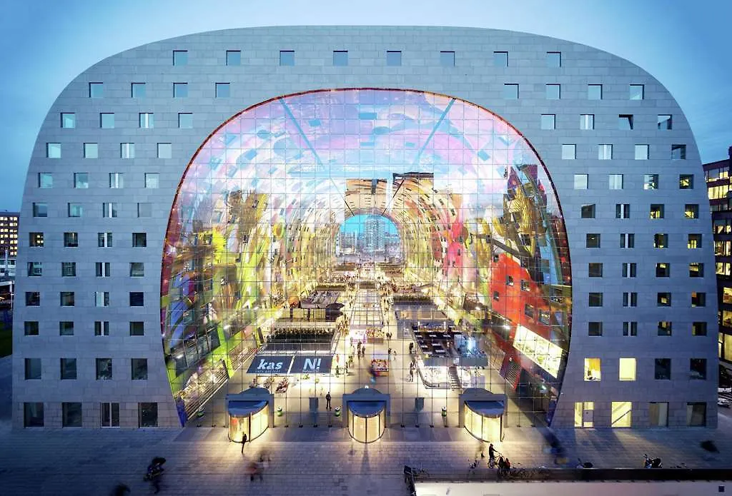 Hilton Rotterdam Ξενοδοχείο 5*,